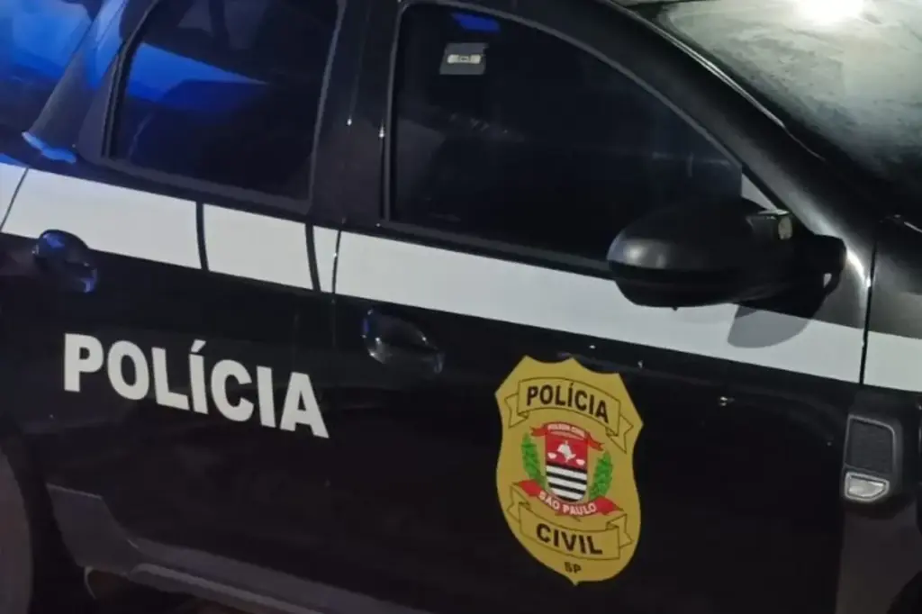 Policial civil é morto através da filha depois de ameaçar esposa com arma em Osasco policial-civil-e-morto-pela-filha-apos-ameacar-esposa-com-arma-em-osasco